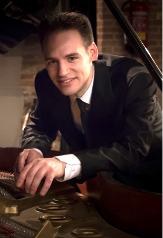 Pianist Andreas Koenig