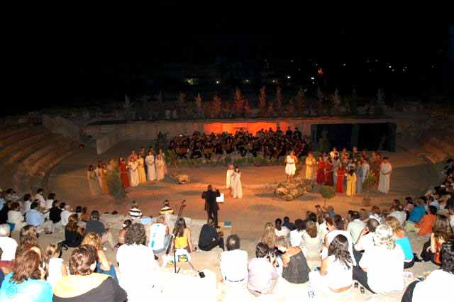 Opernaufführung Orpheus und Euridyke im antiken Theater in Griechenland