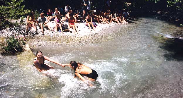 Baden im Bergsee Tsivlos