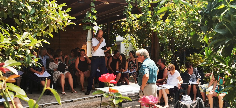 Proben im Garten der Musen